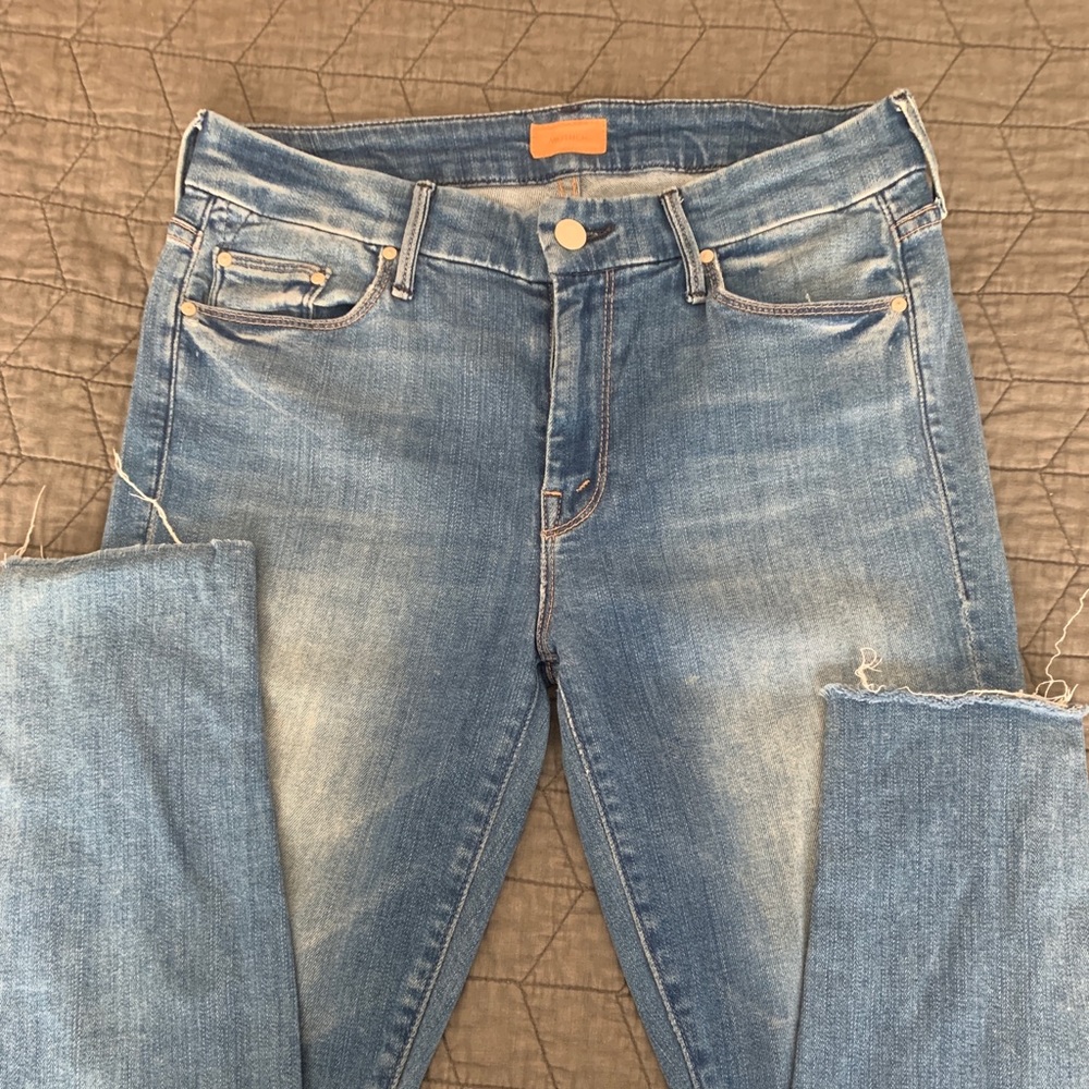 MOTHER denim Looker Ankle Fray